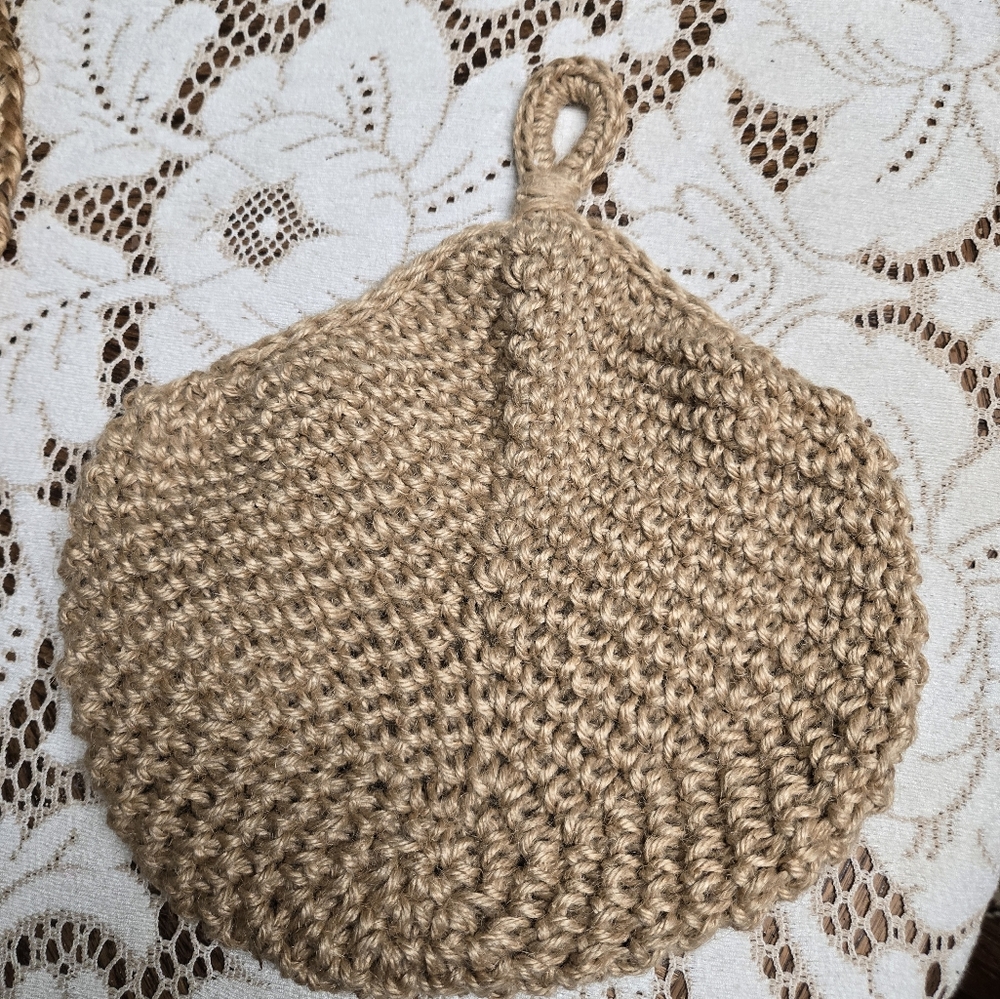 Lg hanging fruit/veggie holder - Picture 3 of 9